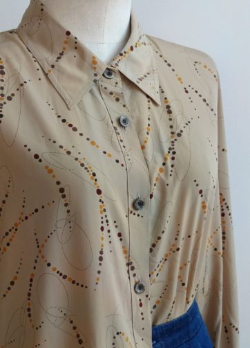 Camisa VINTAGE beige perlitas TALLA 40-42