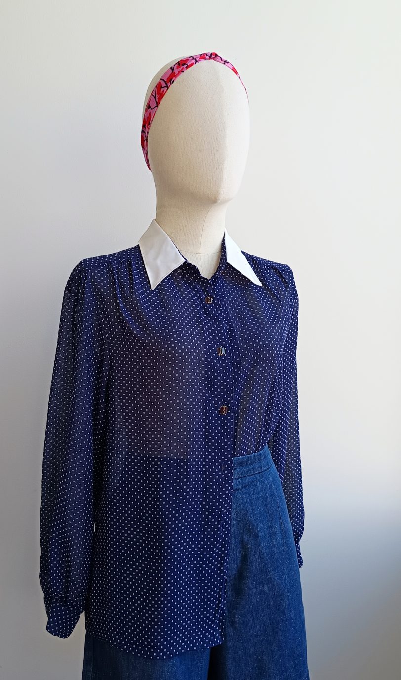 Camisa VINTAGE lunares cuello blanco TALLA 36-38 - Imagen 2