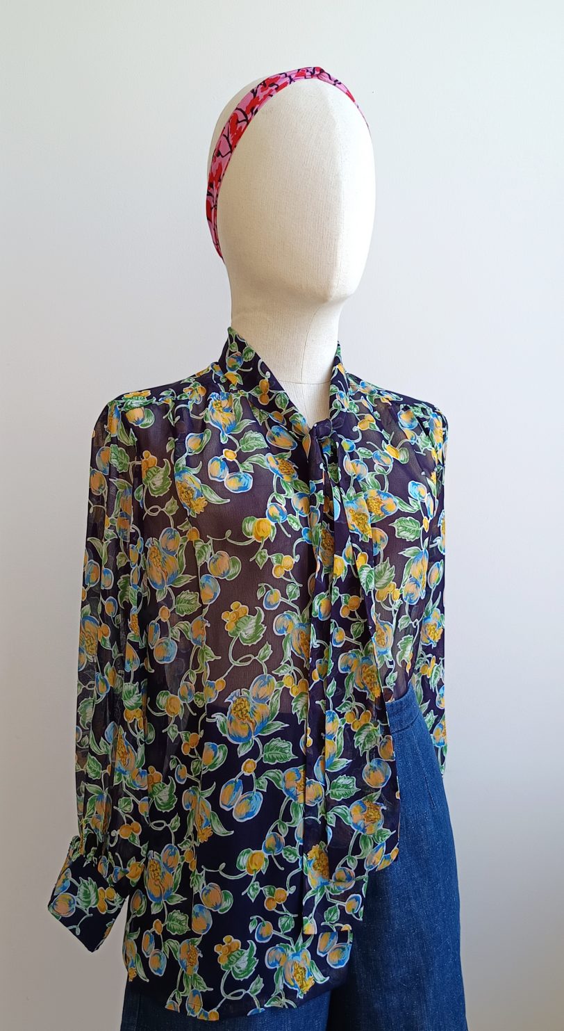 Camisa VINTAGE ciruelas TALLA 40-42 - Imagen 2