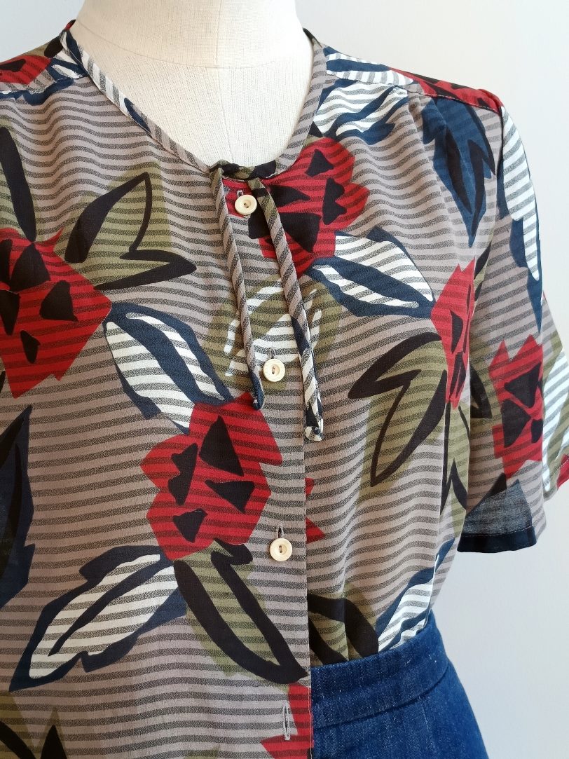 Camisa VINTAGE rayitas TALLA 38-40