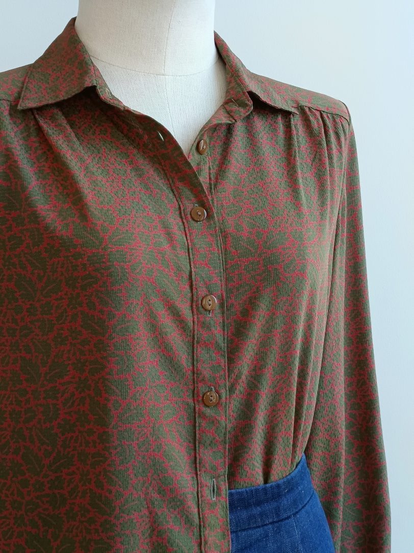 Camisa VINTAGE hojas kakis TALLA 36
