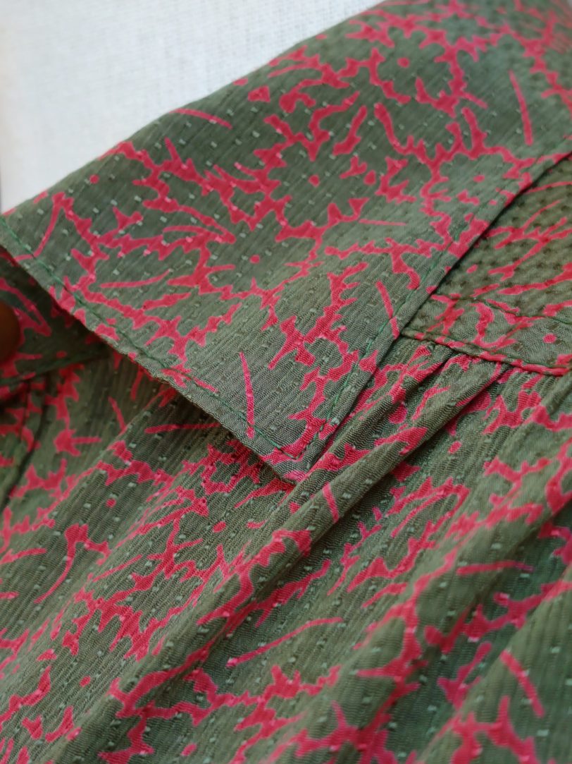 Camisa VINTAGE hojas kakis TALLA 36 - Imagen 3