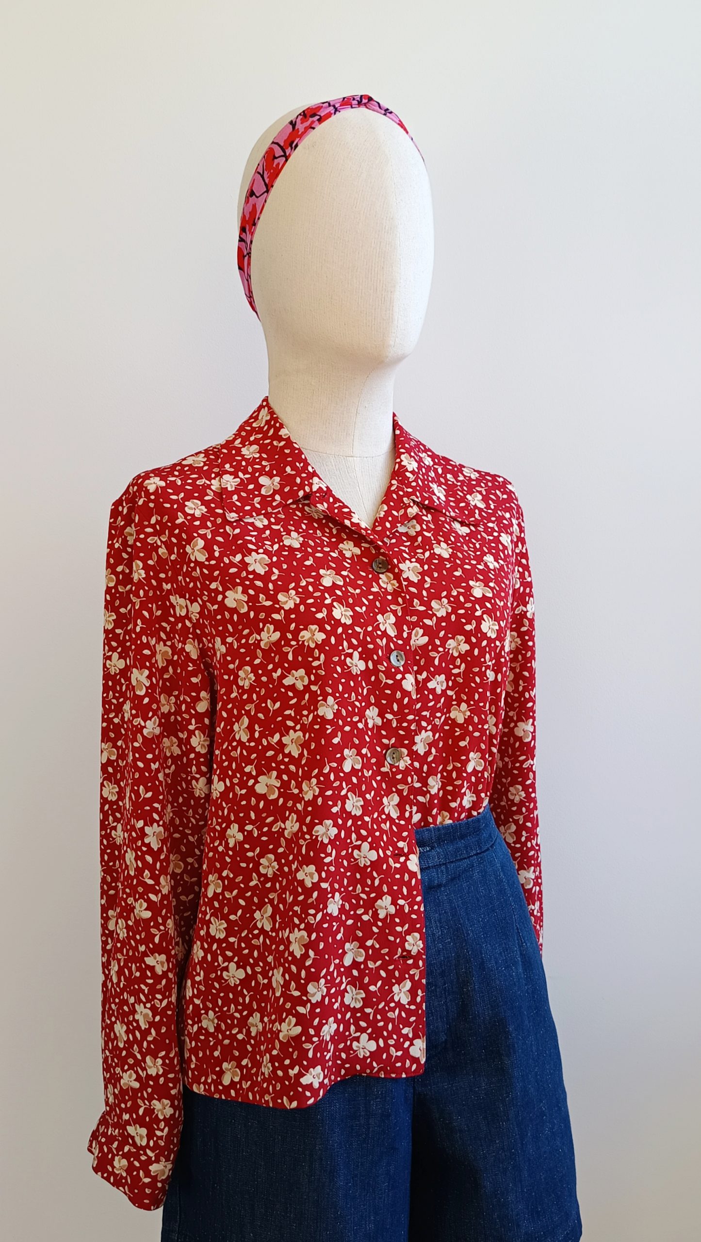 Camisa VINTAGE granate flor beige TALLA 36-38 - Imagen 2