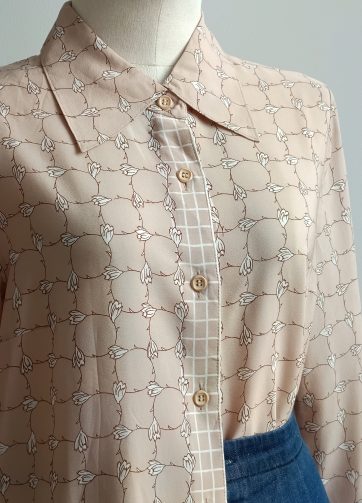 Camisa VINTAGE beige flores y cuadros TALLA 40-42