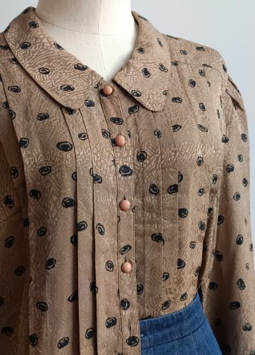 Camisa VINTAGE círculos negros TALLA 42-44