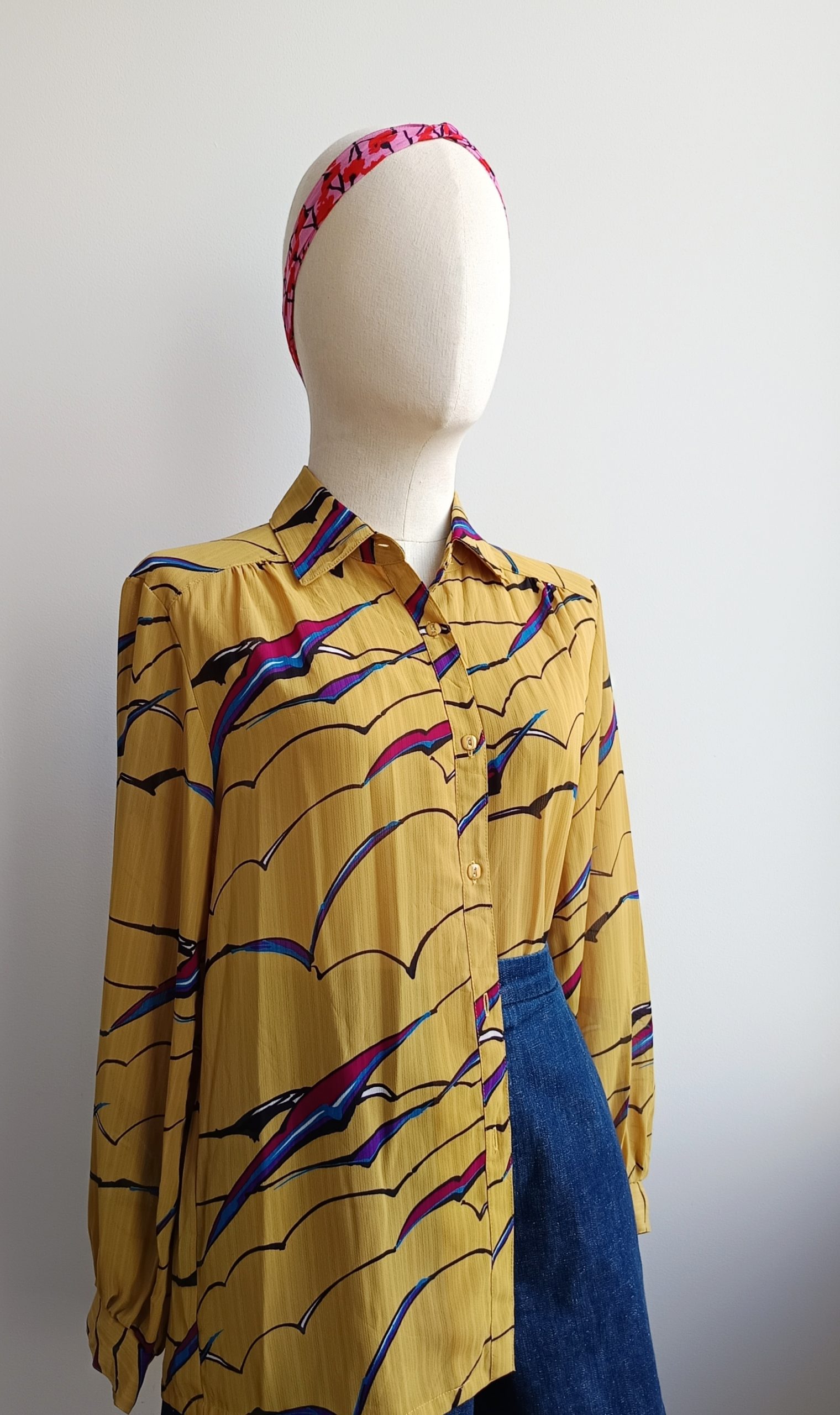 Camisa VINTAGE mostaza TALLA 38-40 - Imagen 2