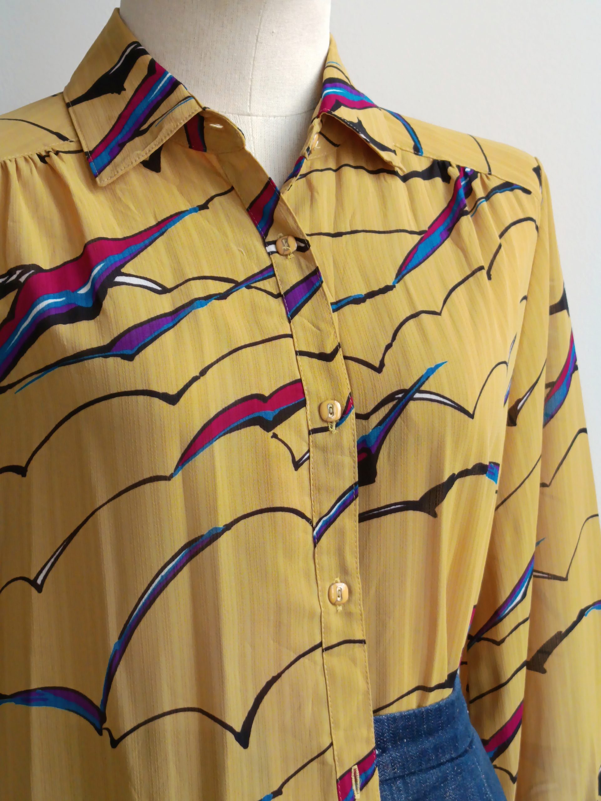 Camisa VINTAGE mostaza TALLA 38-40