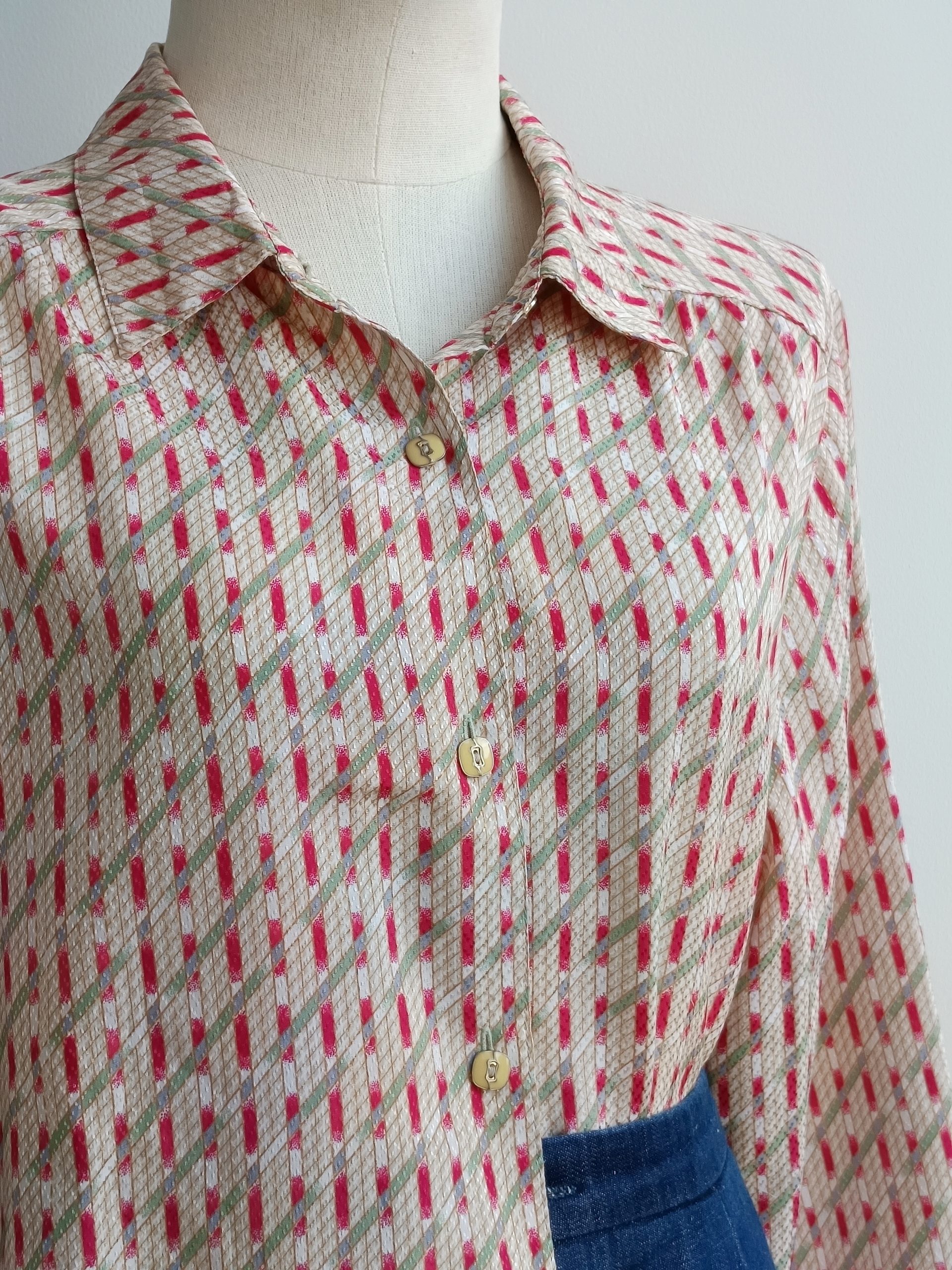 Camisa VINTAGE linea fucsia TALLA 40-42