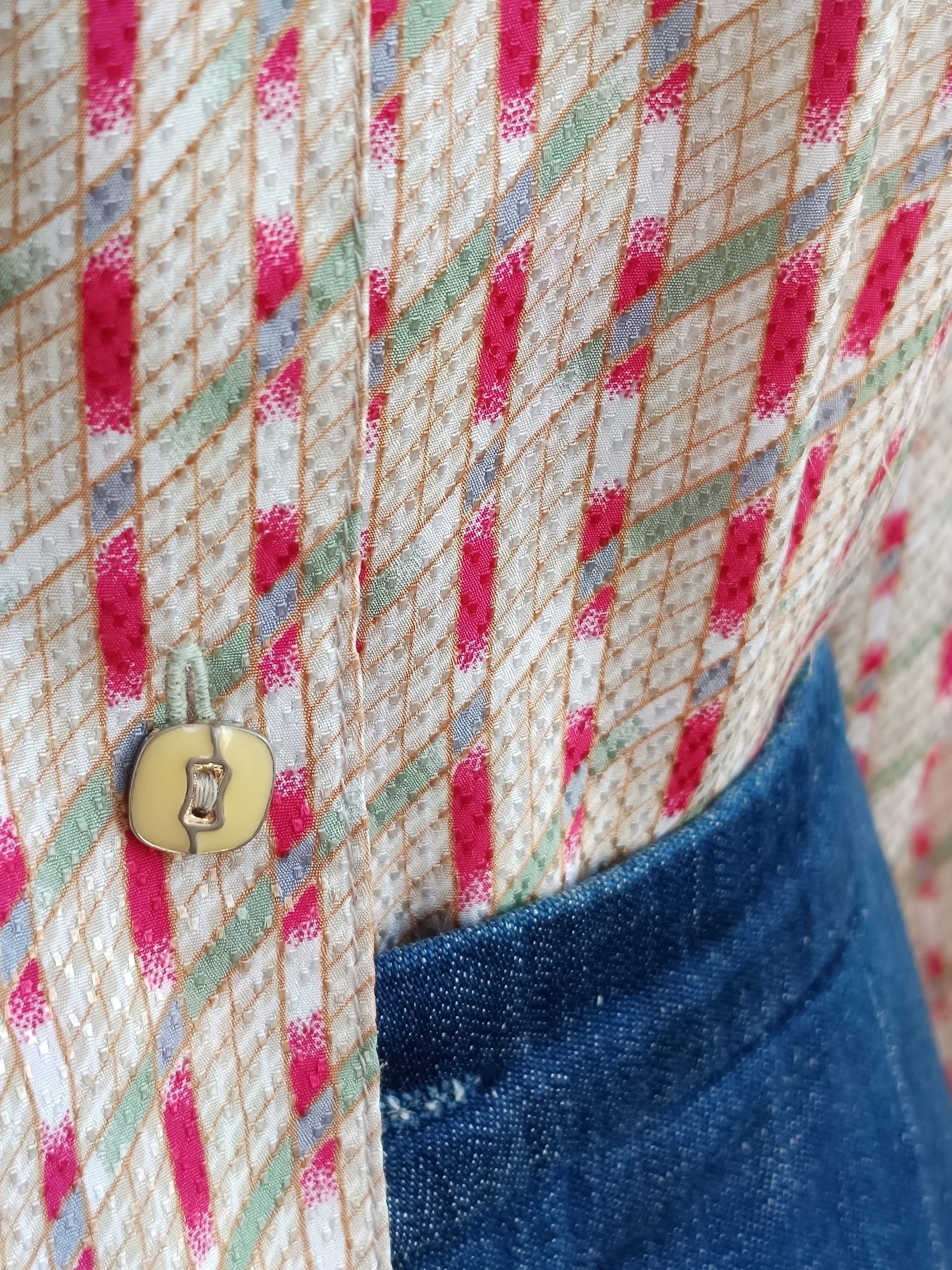 Camisa VINTAGE linea fucsia TALLA 40-42 - Imagen 3