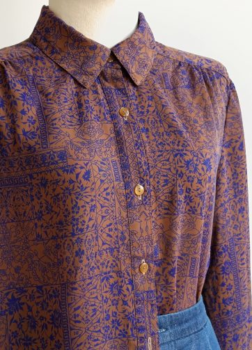 Camisa VINTAGE tinta morada TALLA 42-44