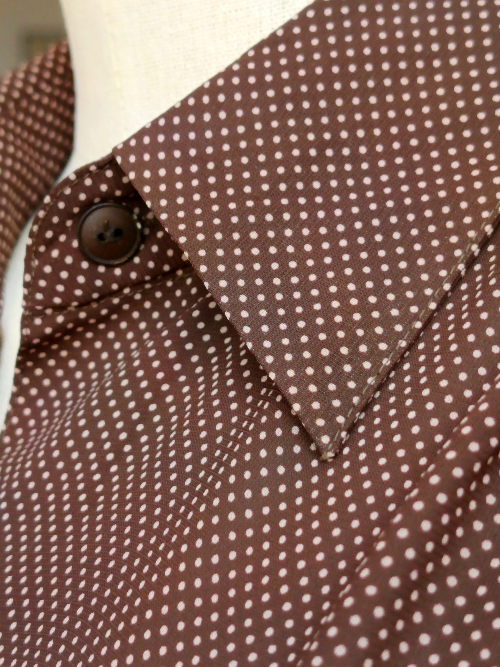 Camisa VINTAGE marron lunarcitos TALLA 42 - Imagen 3