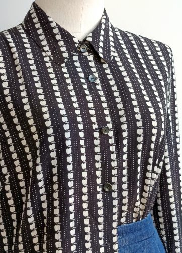 Camisa VINTAGE negra manzanas blancas TALLA 34