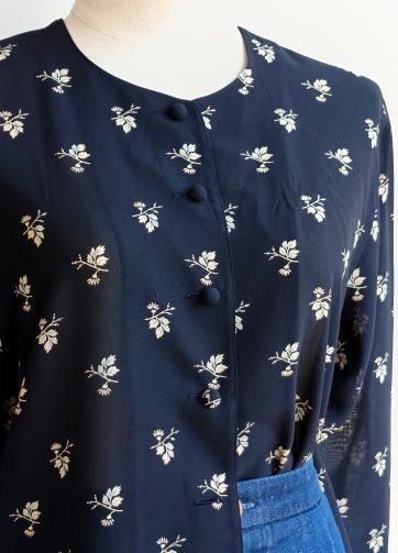 Camisa VINTAGE negra ramito TALLA 38-40