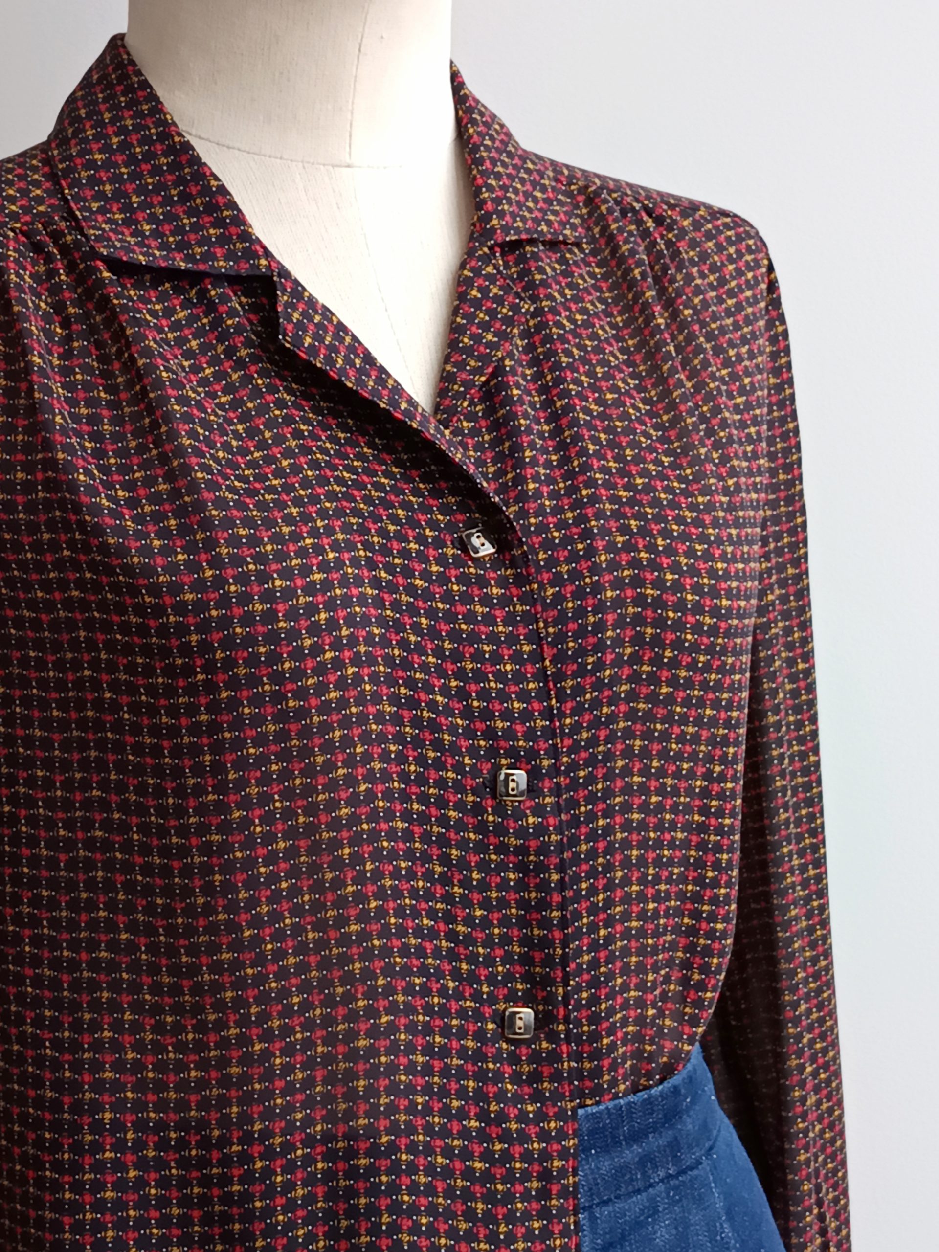 Camisa VINTAGE negra solapa TALLA 36