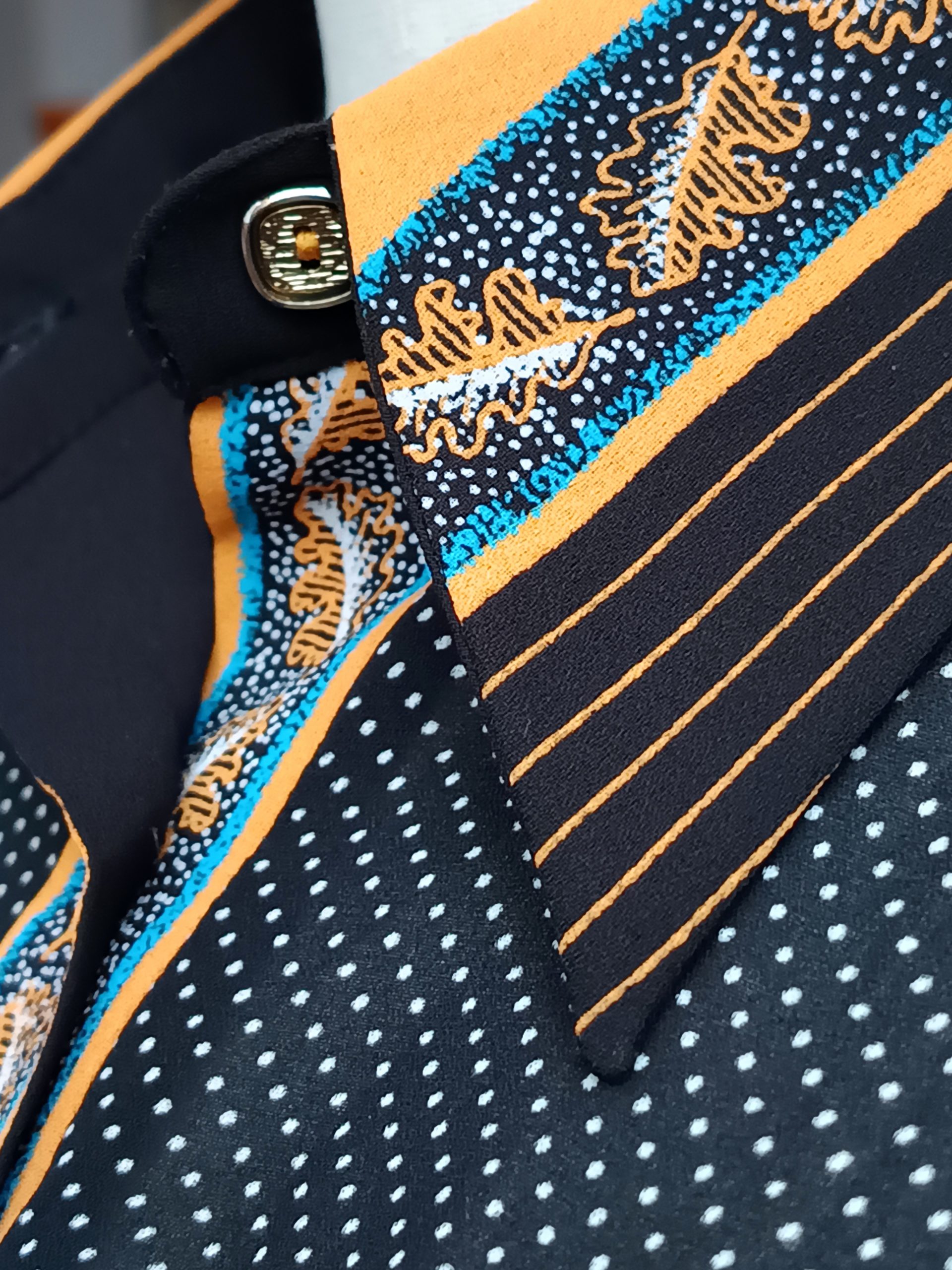 Camisa VINTAGE lunarcitos cenefa botonadura TALLA 34 - Imagen 3