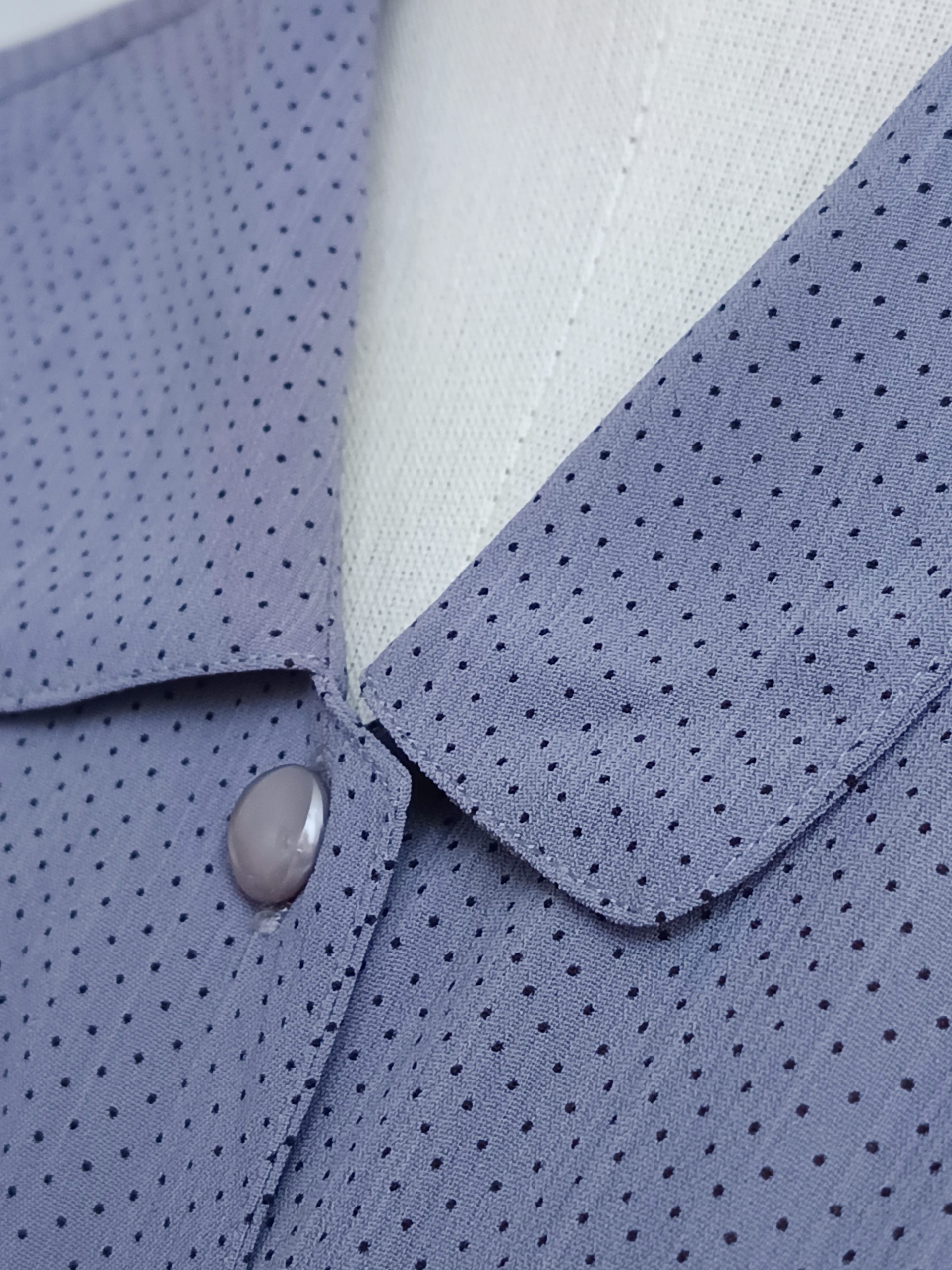 Camisa VINTAGE gris lunarcitos TALLA 40-42 - Imagen 3