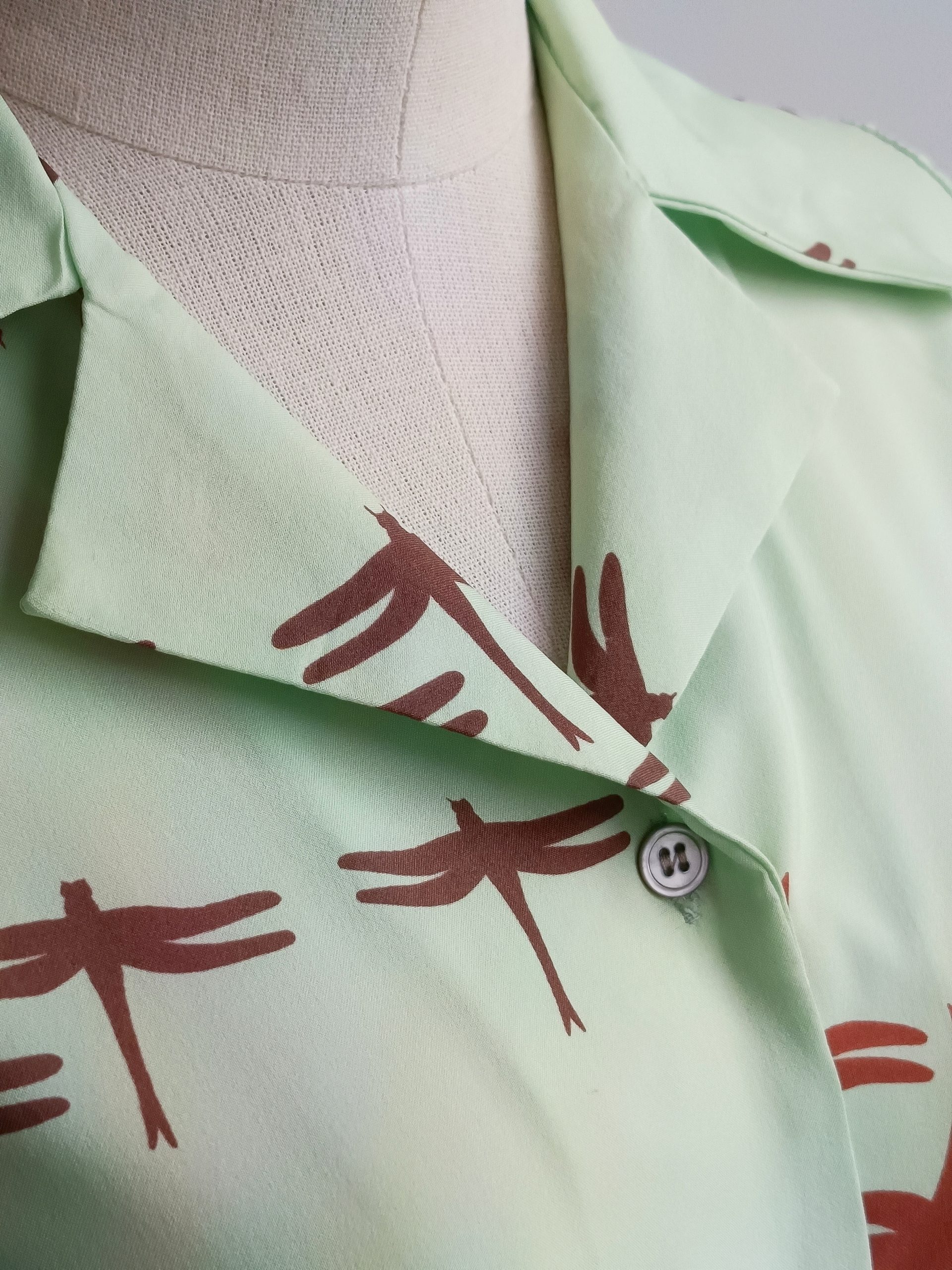 Camisa VINTAGE verde libélulas TALLA 34 - Imagen 3