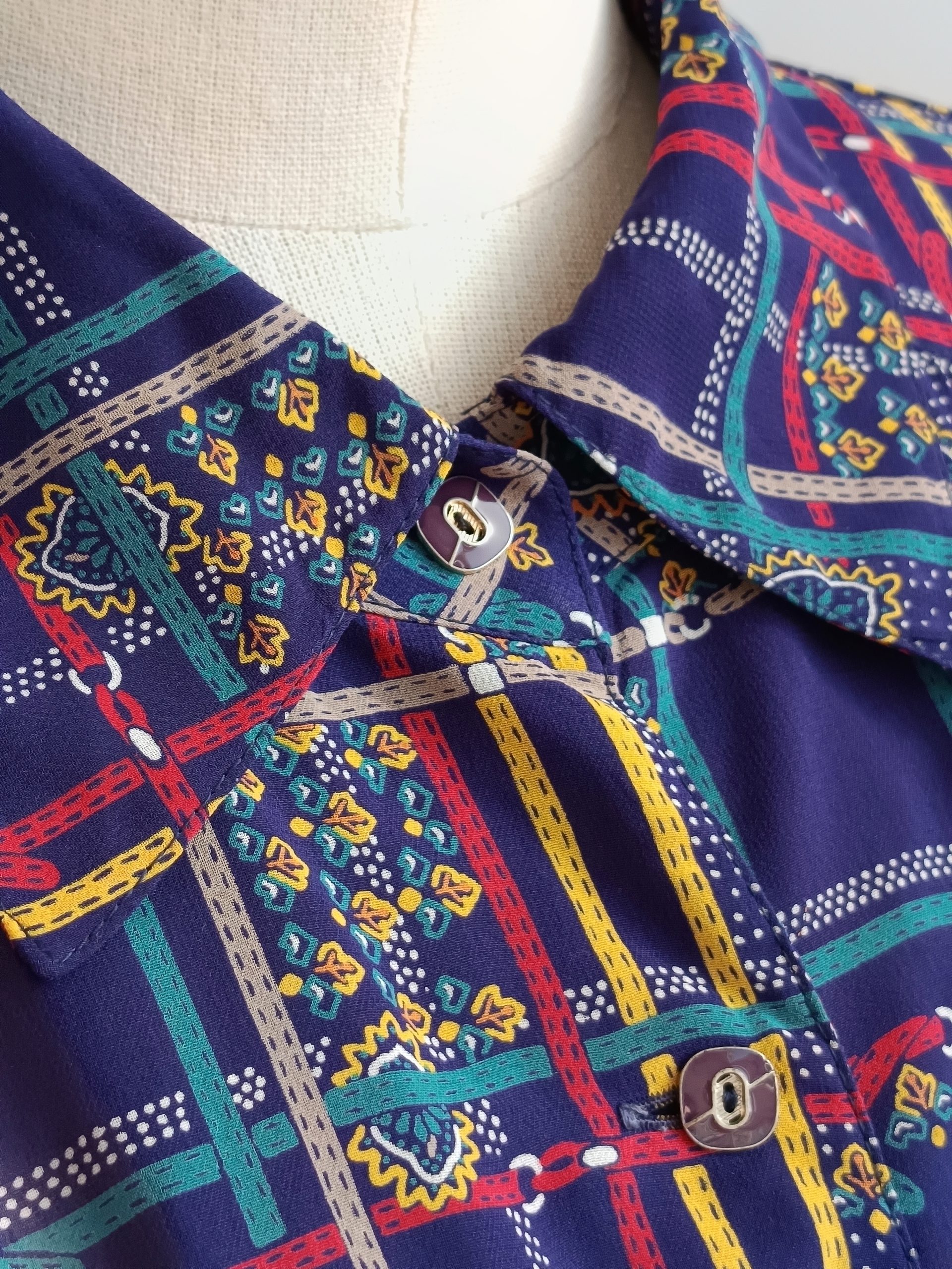 Camisa VINTAGE azul cinturones TALLA 42 - Imagen 3