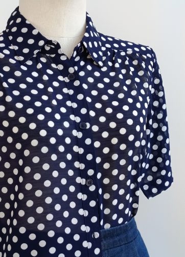 Camisa VINTAGE azul lunares blancos TALLA 36