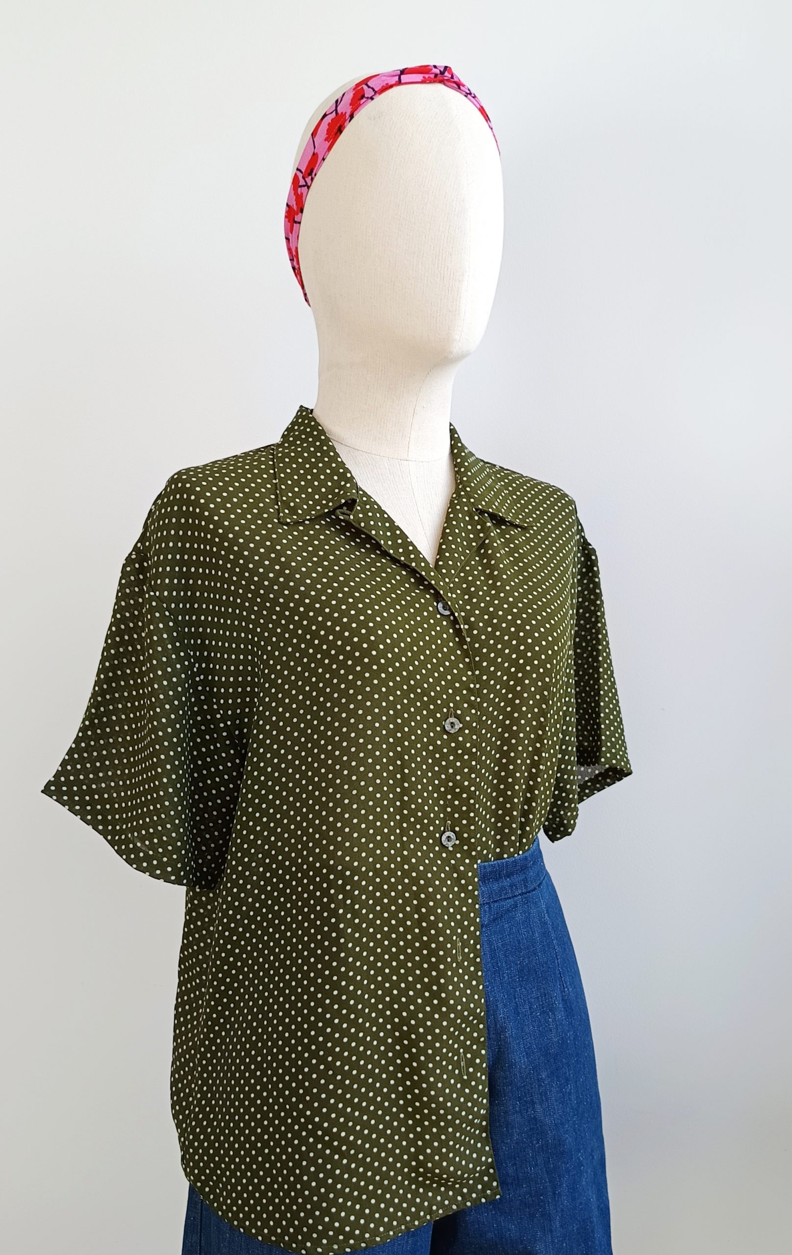 Camisa VINTAGE kaki lunarcitos TALLA 42-44 - Imagen 2