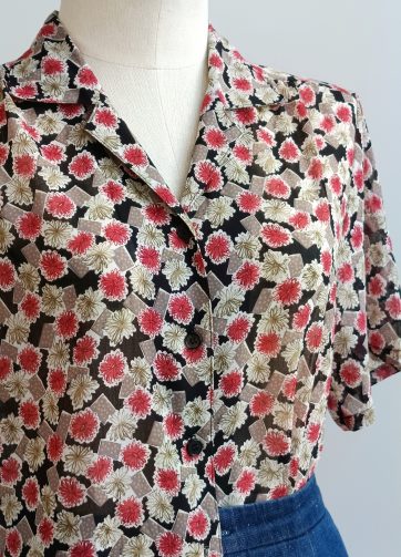 Camisa VINTAGE flores frambuesas TALLA 36-38