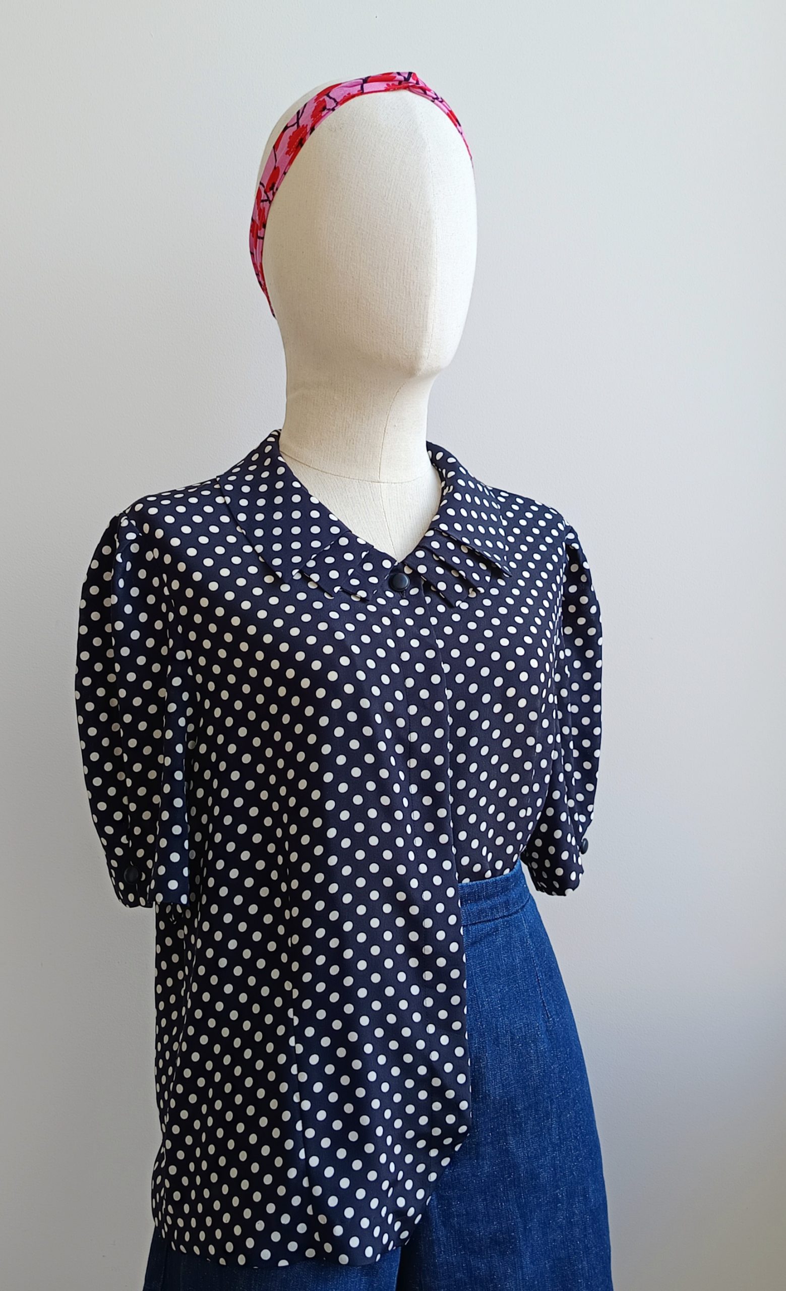 Camisa VINTAGE azul lunares TALLA 38-40 - Imagen 2