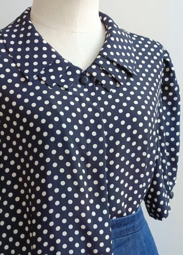 Camisa VINTAGE azul lunares TALLA 38-40