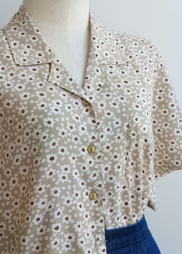 Camisa VINTAGE beige florecitas TALLA 42-44