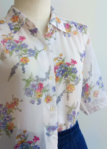 Camisa VINTAGE blanca flores TALLA 40-44