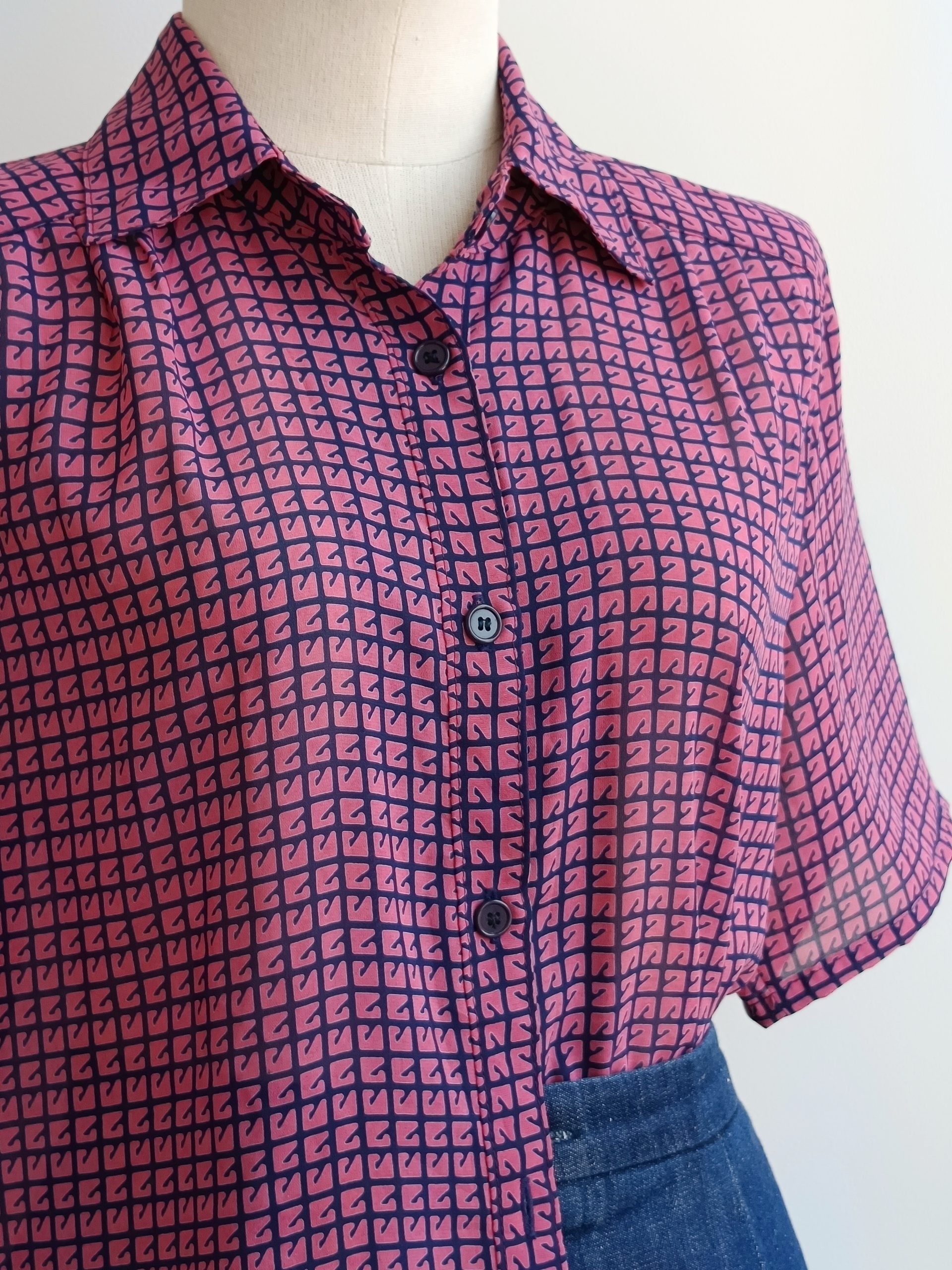 Camisa VINTAGE símbolo rosa TALLA 36-40
