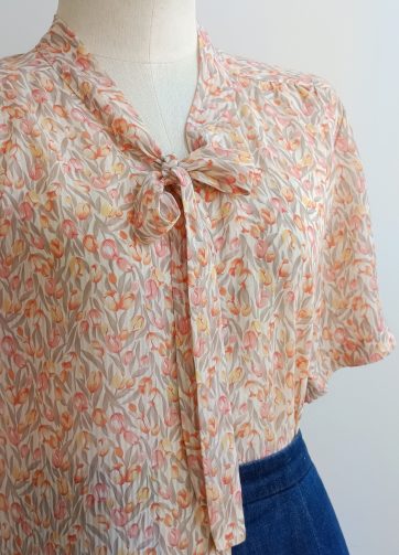 Camisa VINTAGE tulipanes lazo TALLA 38