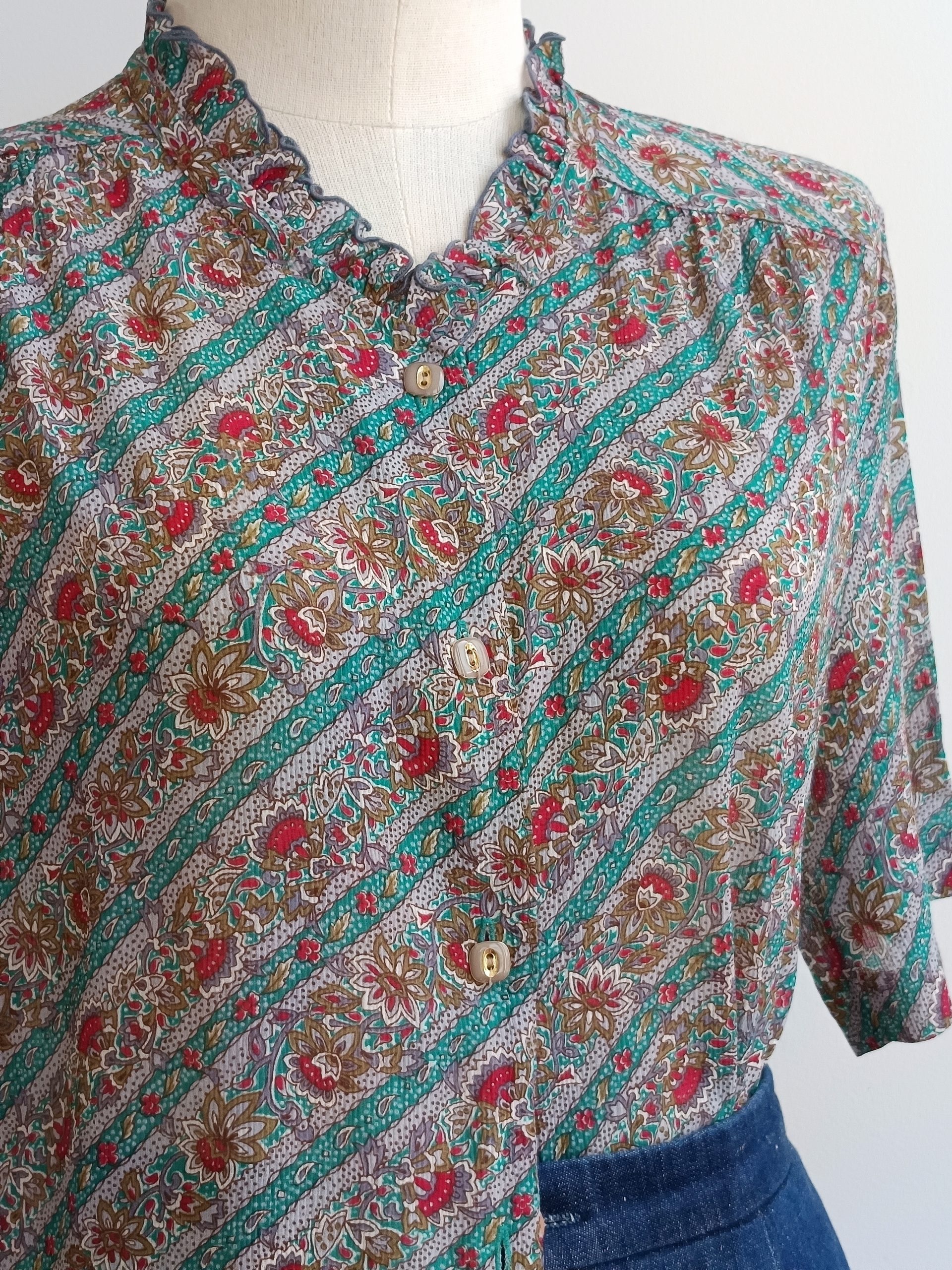 Camisa VINTAGE cenefa flores TALLA 36