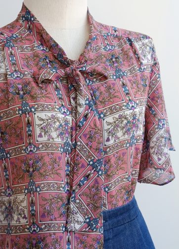 Camisa VINTAGE rosa lazo tapiz TALLA 38-42