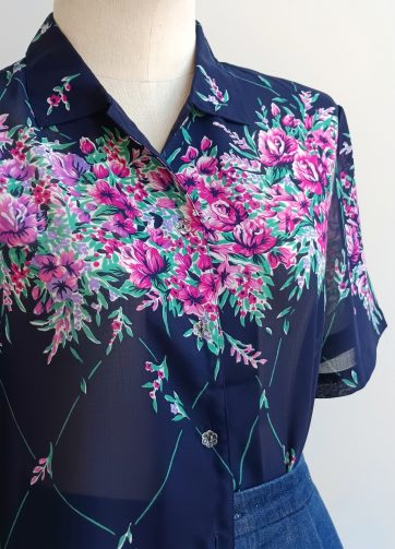 Camisa VINTAGE cenefa flores TALLA 34