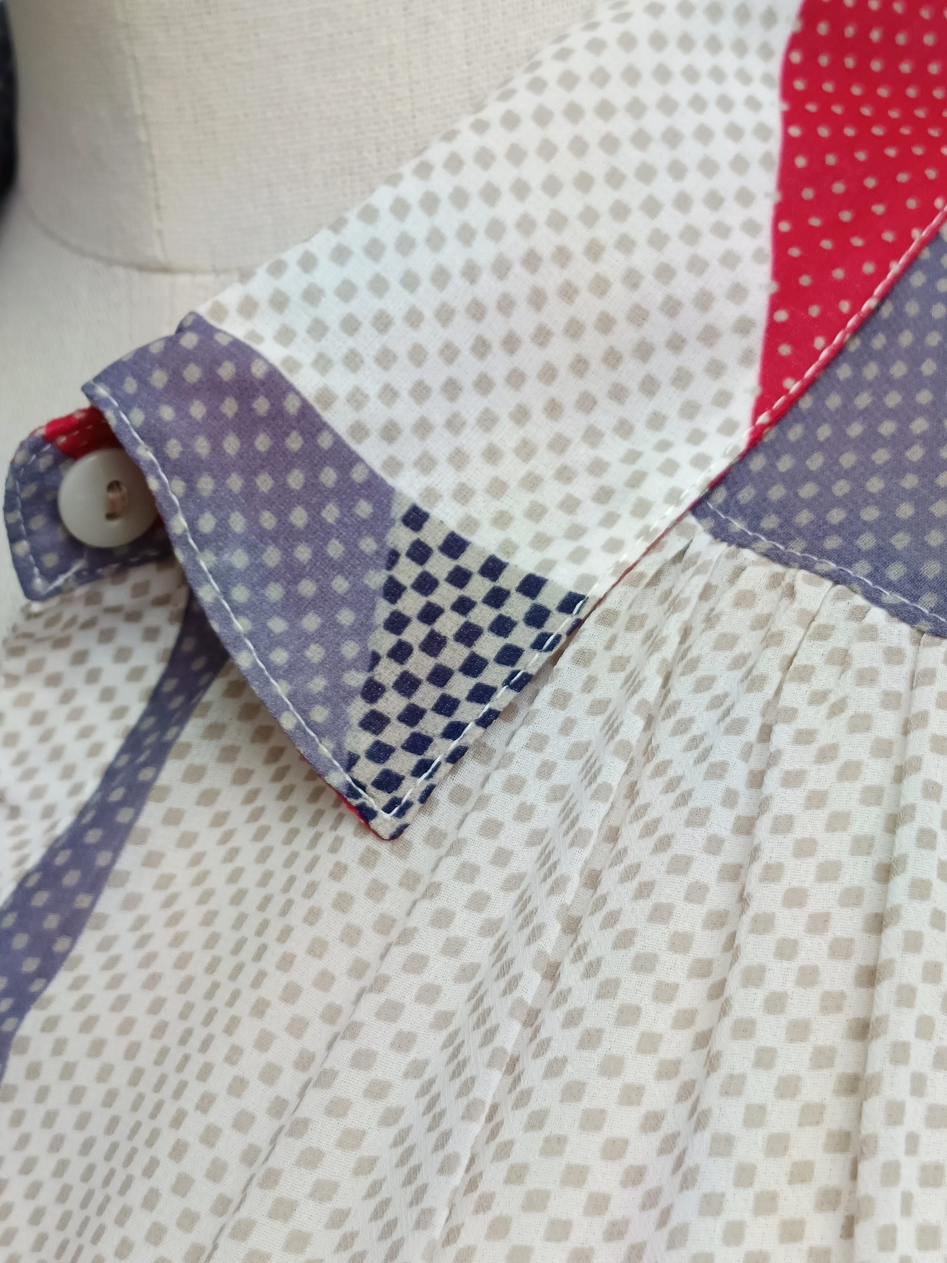 Camisa VINTAGE collage TALLA 42-44 - Imagen 3