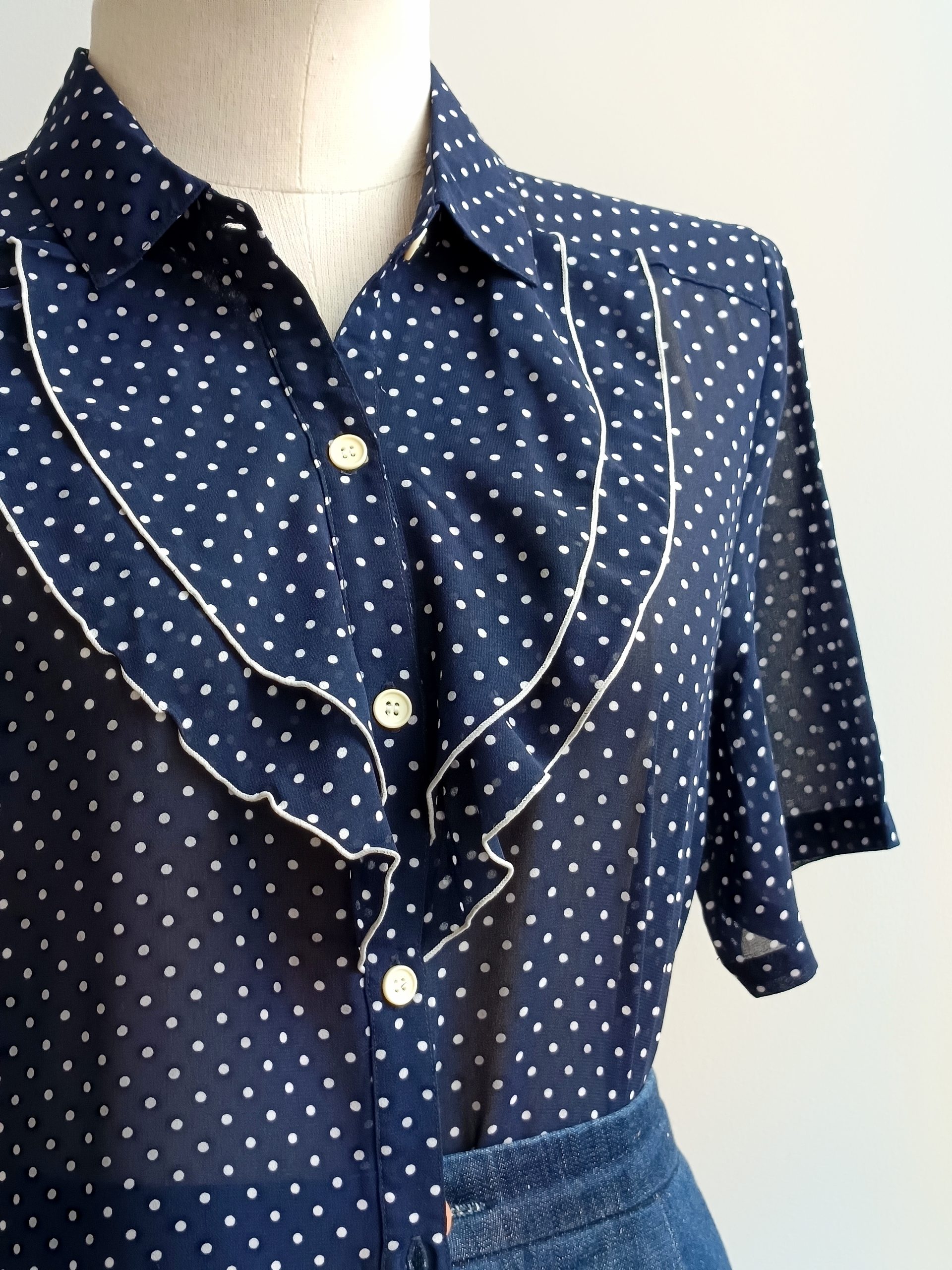 Camisa VINTAGE lunares y volantes TALLA 36-40