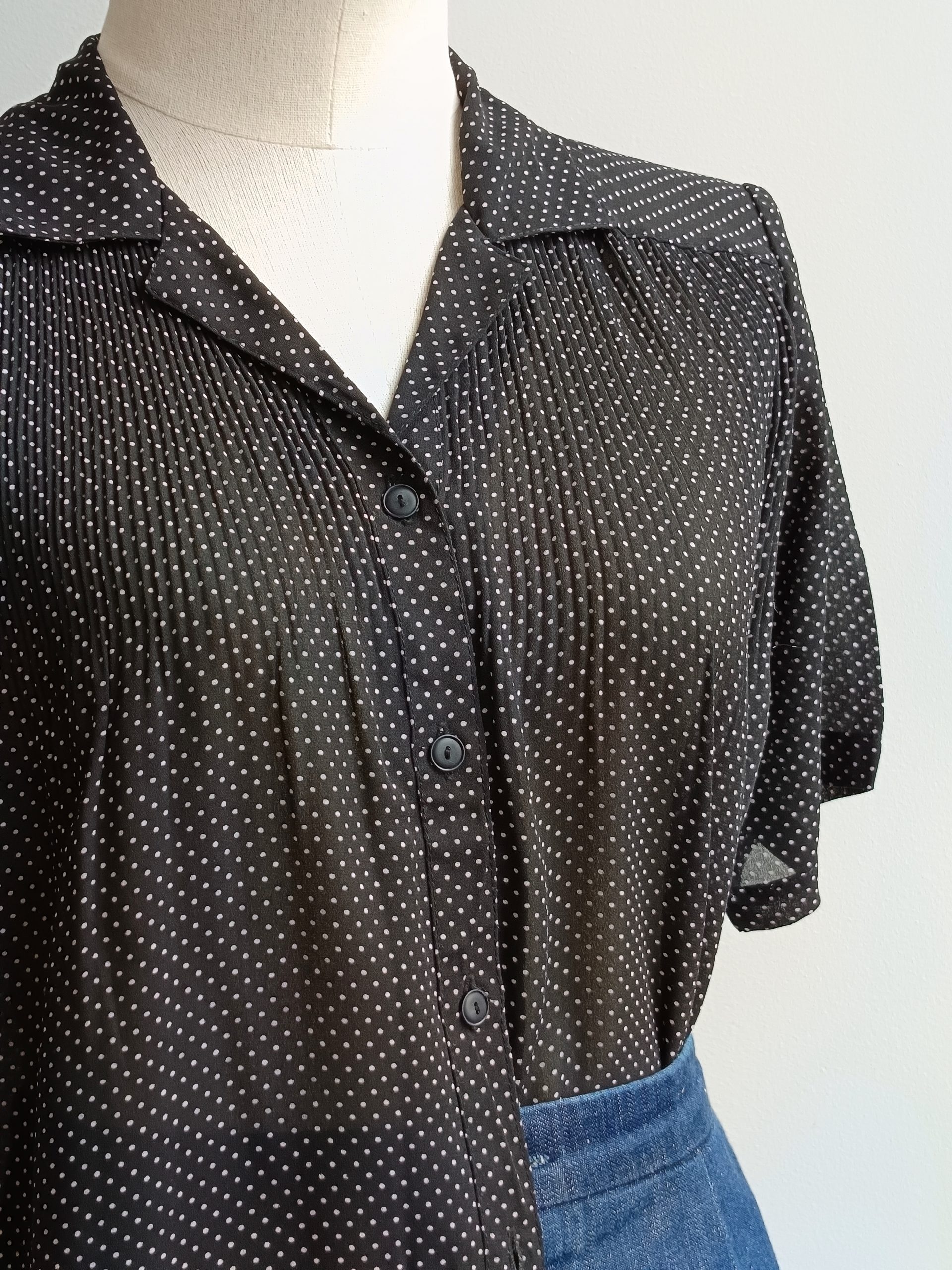 Camisa VINTAGE negra lunarcitos TALLA 36-40