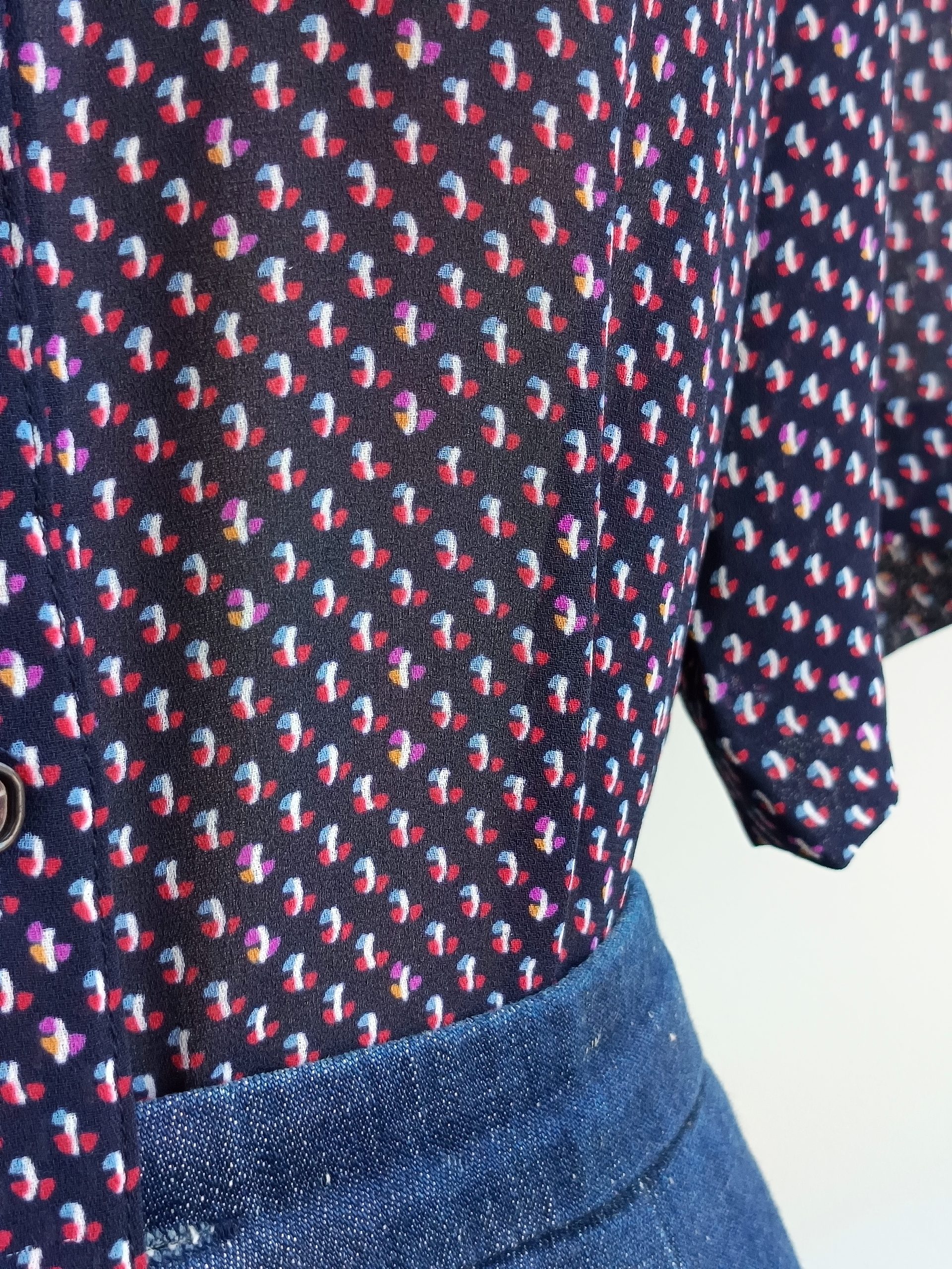 Camisa VINTAGE azul motivo colores TALLA 40-42 - Imagen 4