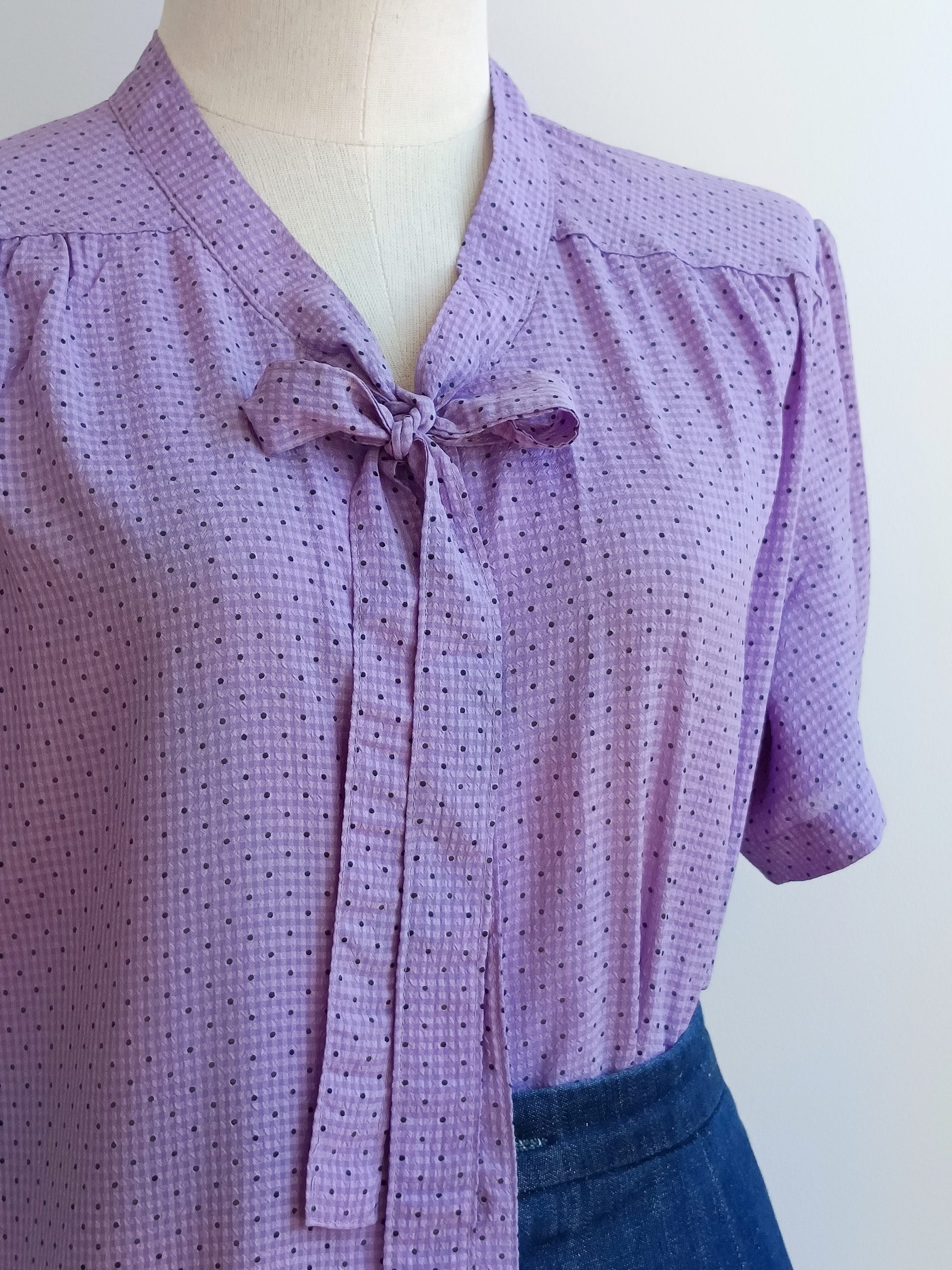 Camisa VINTAGE lila lunarcitos TALLA 44