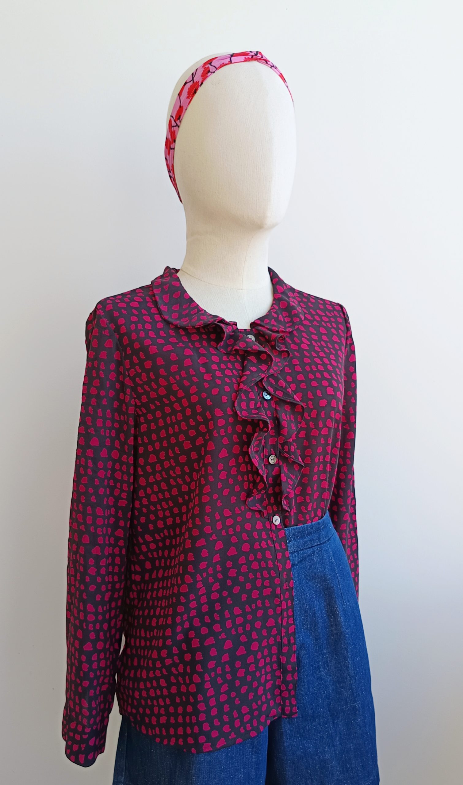 Camisa VINTAGE motas magentas volantes TALLA 36-38 - Imagen 2