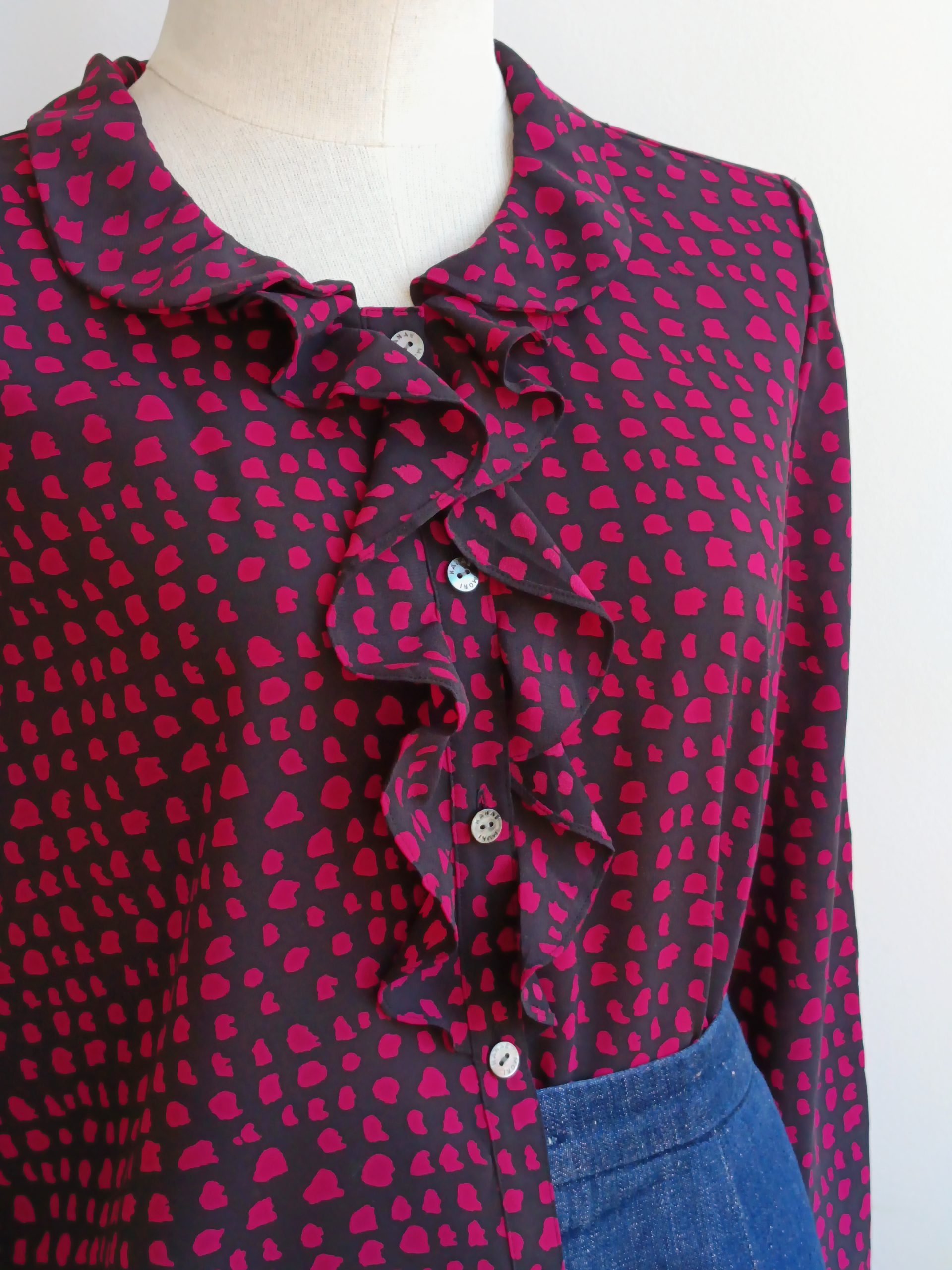 Camisa VINTAGE motas magentas volantes TALLA 36-38