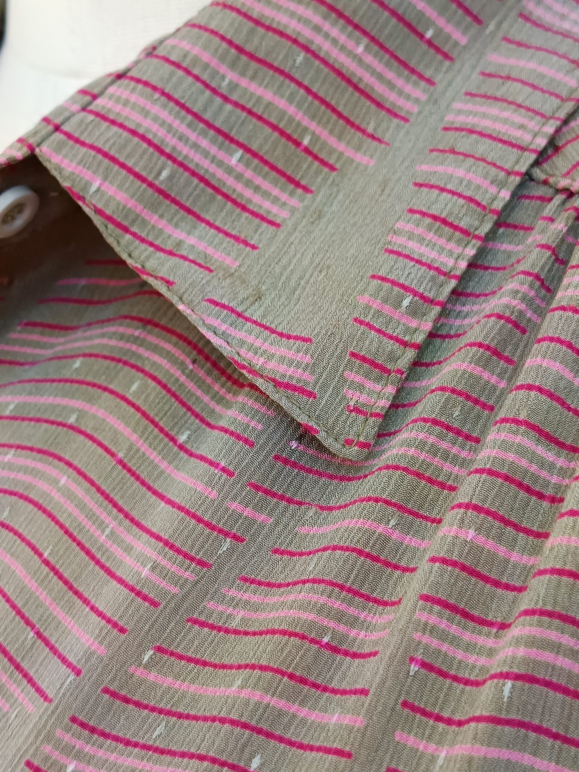 Camisa VINTAGE kaki líneas rosas TALLA 38-40 - Imagen 3
